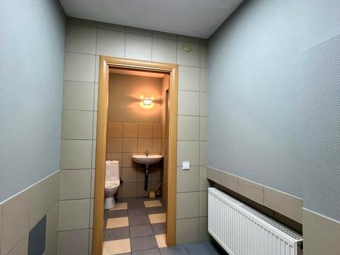 комерційна за адресою Гончарна вул., 11-А