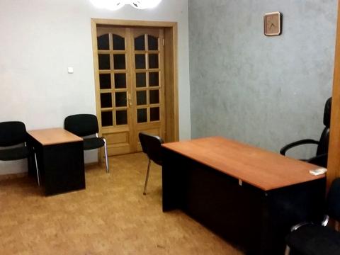 комерційна за адресою Дмитра Яворницького просп. (Карла Маркса), 115