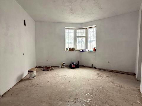 комерційна за адресою Плугова вул., 6а