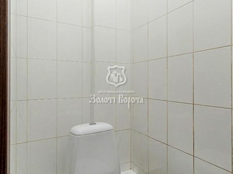 комерційна за адресою Дмитрівська вул., 69