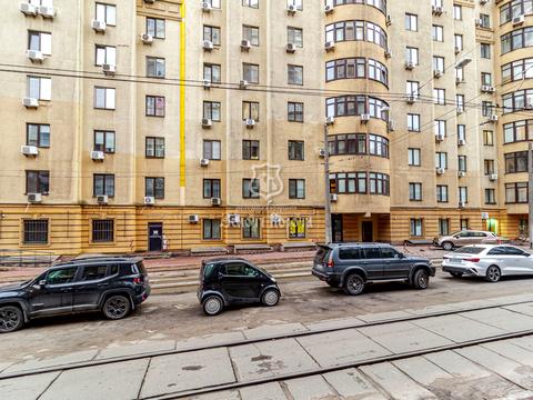 комерційна за адресою Дмитрівська вул., 69