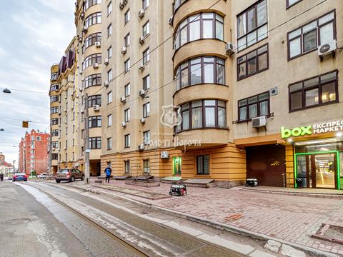 комерційна за адресою Дмитрівська вул., 69