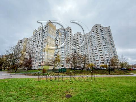 квартира за адресою Академіка Єфремова вул. (Командарма Уборевича), 19-А