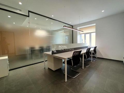 комерційна за адресою Євгена Гуцала пров. (Кутузова), 3