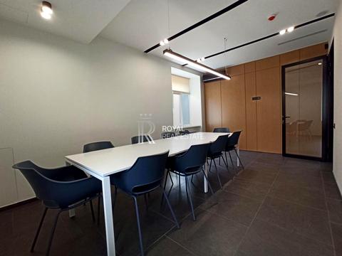 комерційна за адресою Євгена Гуцала пров. (Кутузова), 3