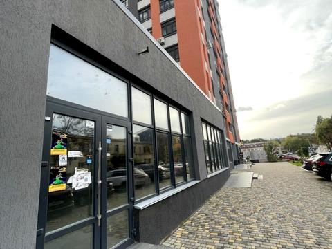 комерційна за адресою Миколи Гулака вул., 2-А