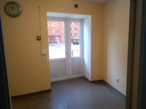 комерційна за адресою Генерала М. Тарнавського вул., (Будинок 3)