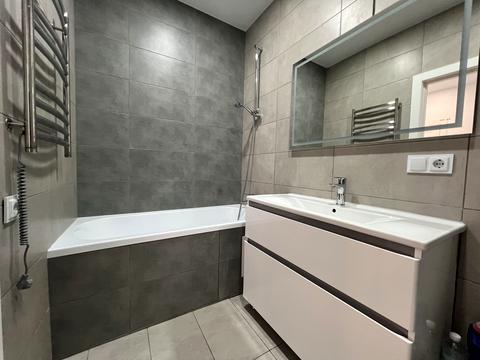 квартира за адресою Володимира Брожка вул. (Кіровоградська), (Будинок 4)