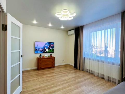 квартира за адресою Олега Антонова вул. (Карла Маркса), 13б