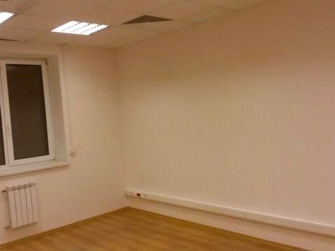 комерційна за адресою Дмитрівська вул., 69