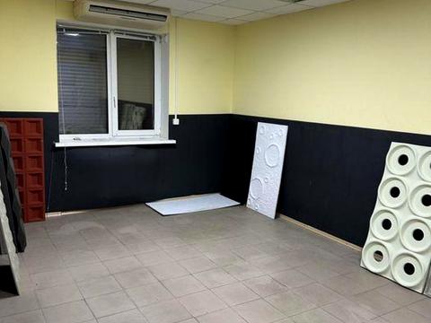 комерційна за адресою Дмитрівська вул., 69