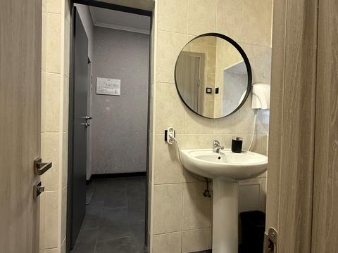 комерційна за адресою Обсерваторна вул., 12-А