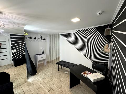 комерційна за адресою Тарнавського вул., 3