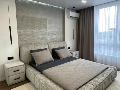 квартира за адресою Зеновія Красівського вул., 1