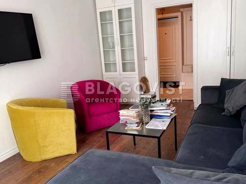 квартира за адресою Дегтярна вул., 7