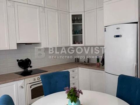 квартира за адресою Дегтярна вул., 7