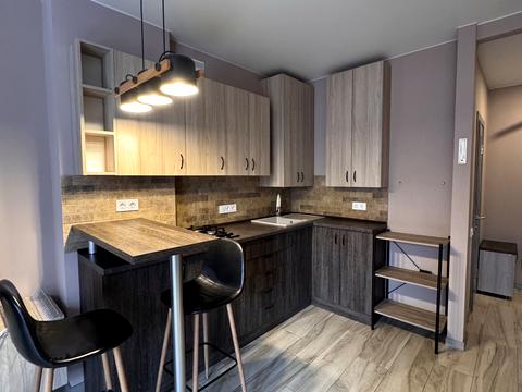 квартира за адресою Літературна вул. (Чехова), 11