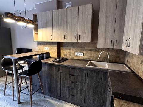 квартира за адресою Літературна вул. (Чехова), 11