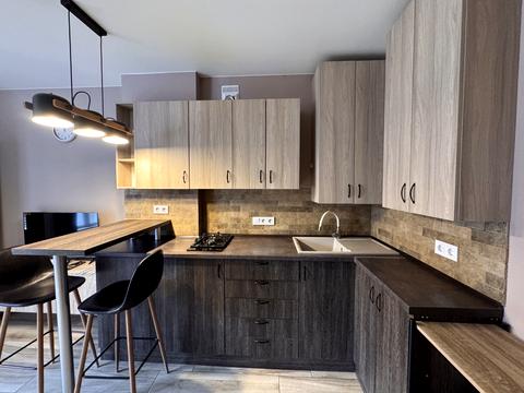 квартира за адресою Літературна вул. (Чехова), 11