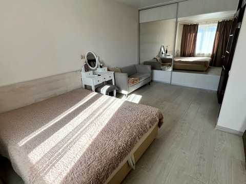 квартира за адресою Софії Русової вул., 7-Г
