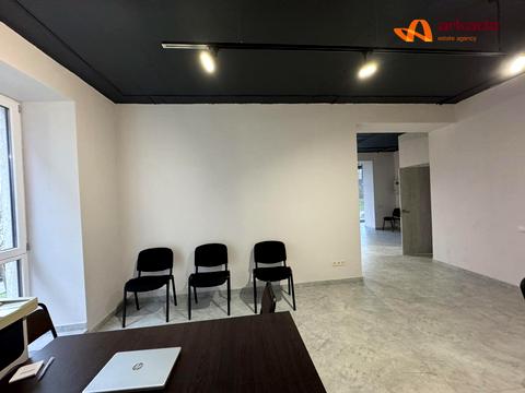 комерційна за адресою Героїв Миколаєва вул., (Будинок 4)