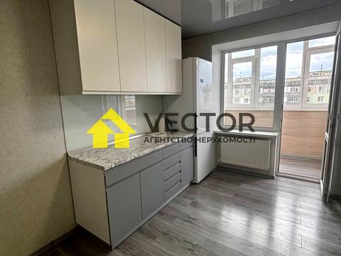 квартира за адресою Героїв України вул., 4