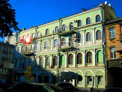 комерційна за адресою Велика Житомирська вул., 6/11