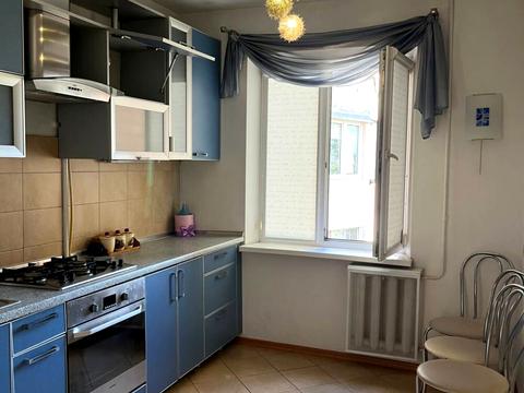 квартира за адресою Академіка Корольова вул., 63