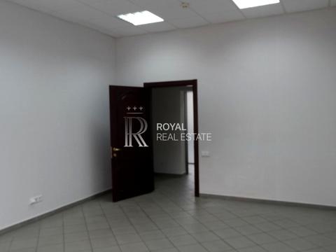 комерційна за адресою Турівська вул., 29