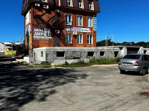 комерційна за адресою Левка Лук'яненка вул. (Жовтнева), 7