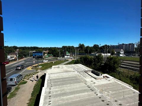 комерційна за адресою Левка Лук'яненка вул. (Жовтнева), 7