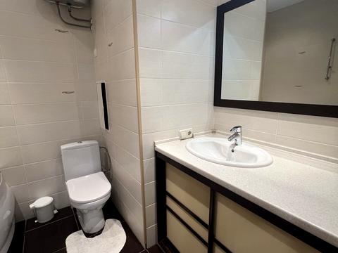 квартира за адресою Євгена Коновальця вул. (Щорса), 32-Б