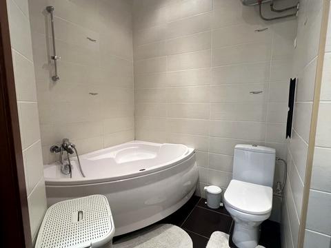 квартира за адресою Євгена Коновальця вул. (Щорса), 32-Б