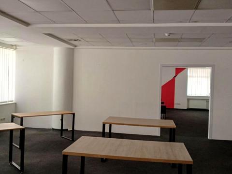 комерційна за адресою Новоселицька вул., 10