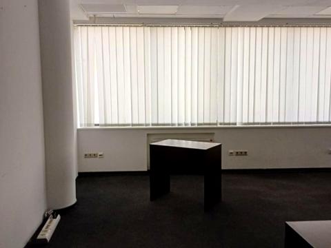 комерційна за адресою Новоселицька вул., (Будинок 3)