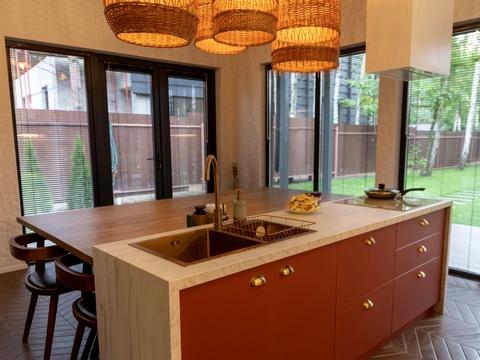 дом по адресу Набережная ул.