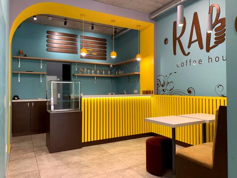 комерційна за адресою Покровська вул., 40-Б