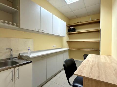 коммерческая по адресу Евгения Коновальца ул. (Щорса), 36