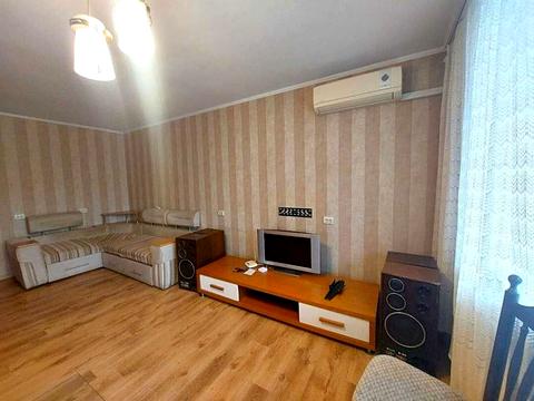 квартира за адресою Краснова вул., 11б