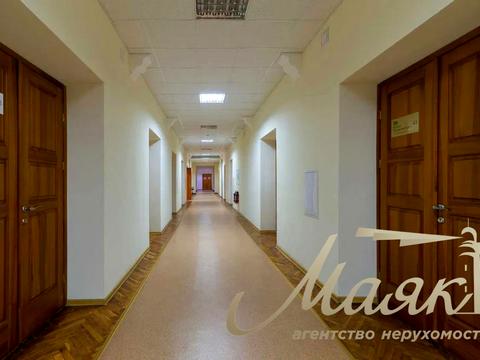 комерційна за адресою Хрещатик вул. (Kreschatic), 7