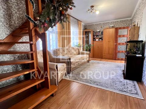 будинок за адресою вишнева, 11