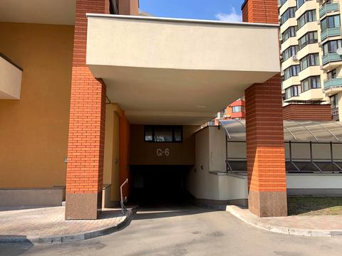 паркомісце за адресою Юлії Здановської вул. (Ломоносова), 73-Ж