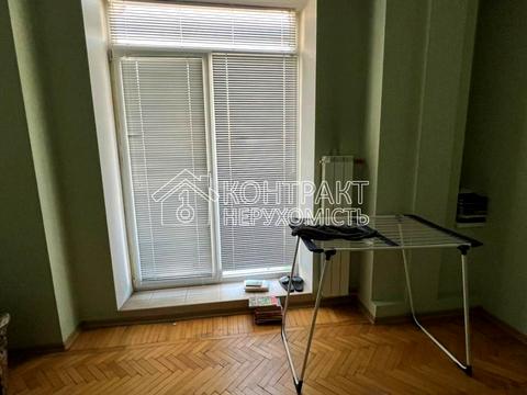 квартира за адресою Кооперативна вул., 13/2