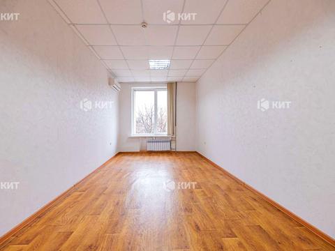 комерційна за адресою Отакара Яроша вул., 9а