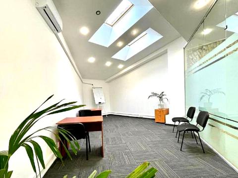 комерційна за адресою Рибальська вул., 22