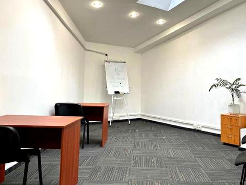 комерційна за адресою Рибальська вул., 22