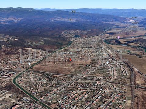 участок по адресу Кленова