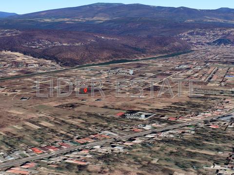 участок по адресу Кленова