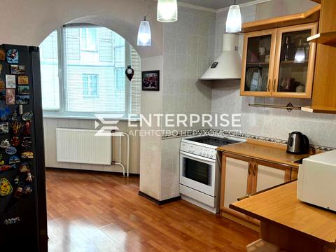 квартира по адресу Драгоманова ул., 23