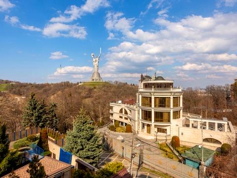 будинок за адресою Пирятинська вул., 4